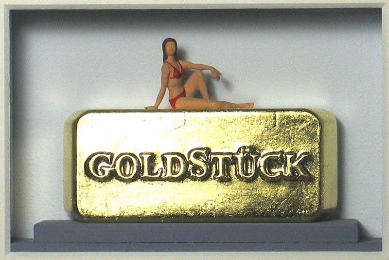 Volker Kühn – Goldstück (Variante mit blonder Figur), gerahmtes 3-D-Kunstobjekt